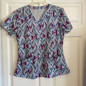 Barco One medium scrub top